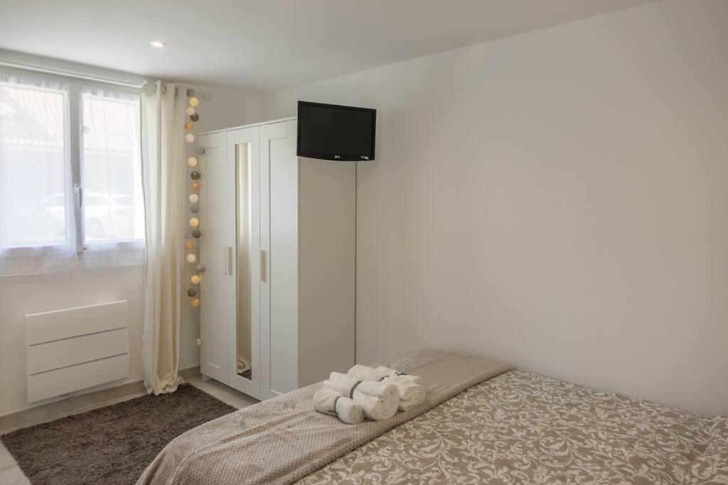 Saint-Denis-en-Val Maison/Appartement Avec Jardin מראה חיצוני תמונה