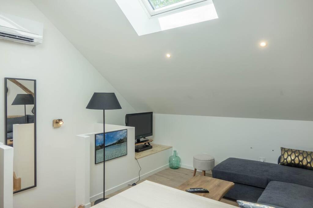 Saint-Denis-en-Val Maison/Appartement Avec Jardin מראה חיצוני תמונה